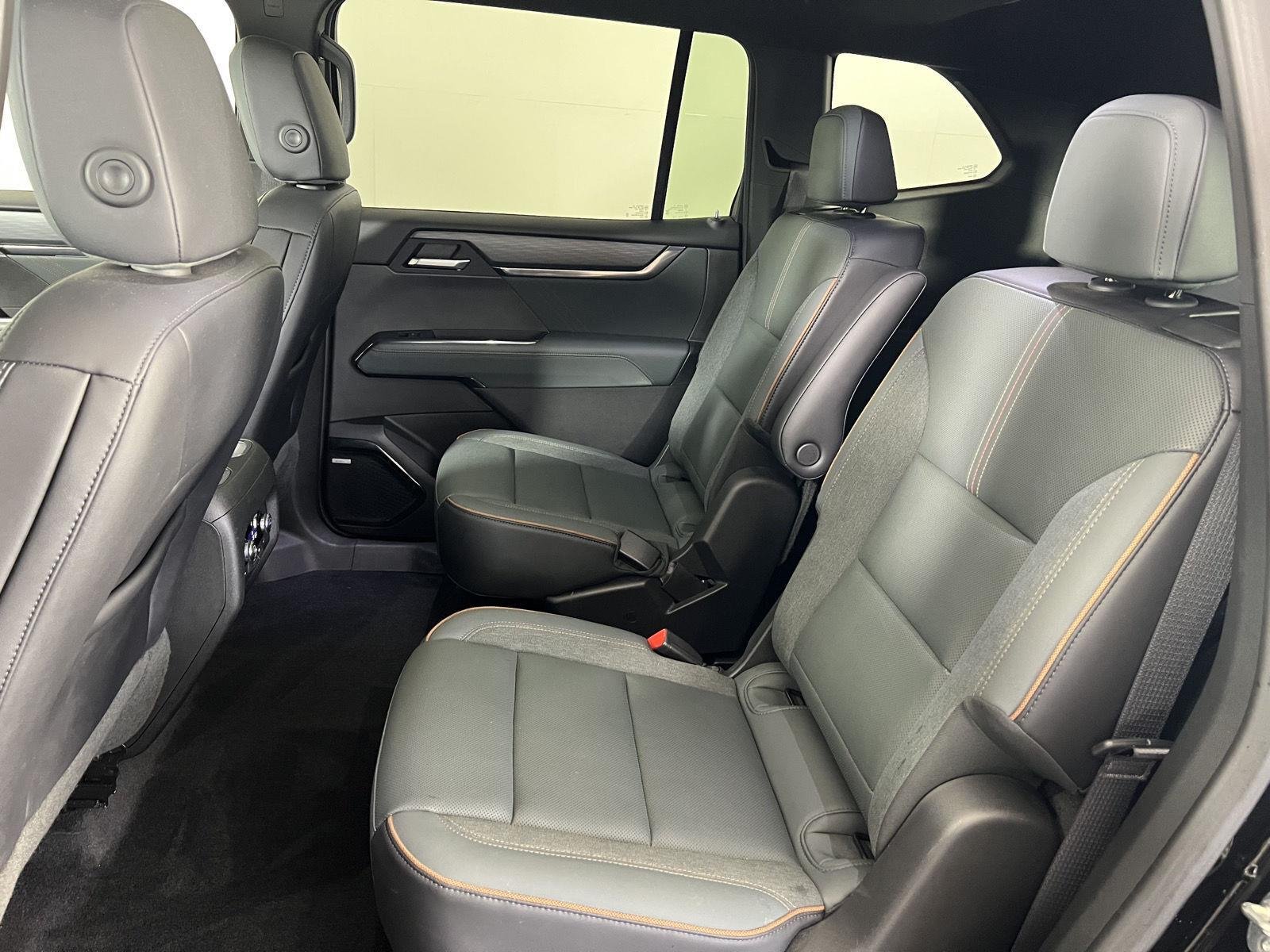 Used 2025 Ebony Twilight Metallic GMC AWD AT4 image 20
