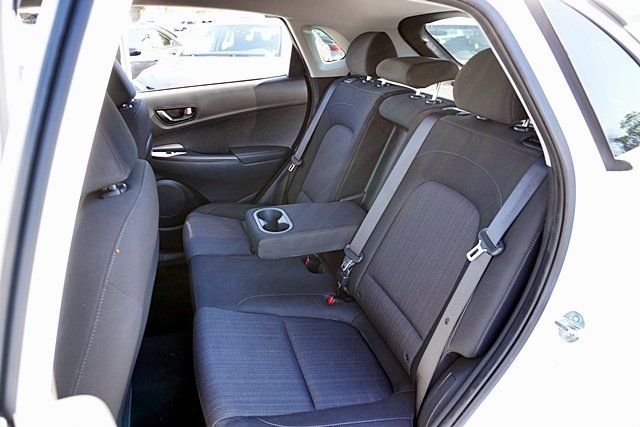 Used 2023 White Hyundai SEL image 15