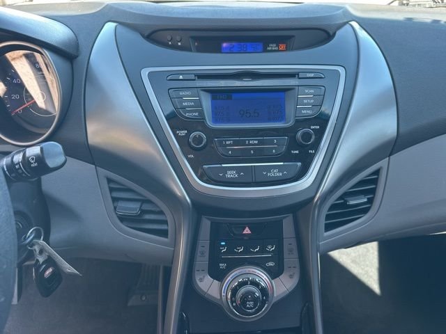 2013 Hyundai Elantra GLS - Photo 15