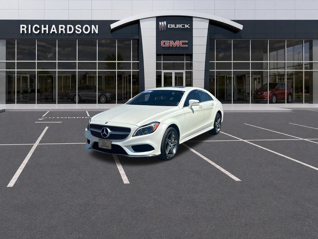 Used 2016 White Mercedes-Benz 4MATIC® image 1