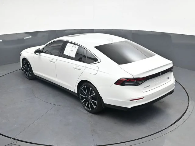 Used 2025  Honda Touring image 26