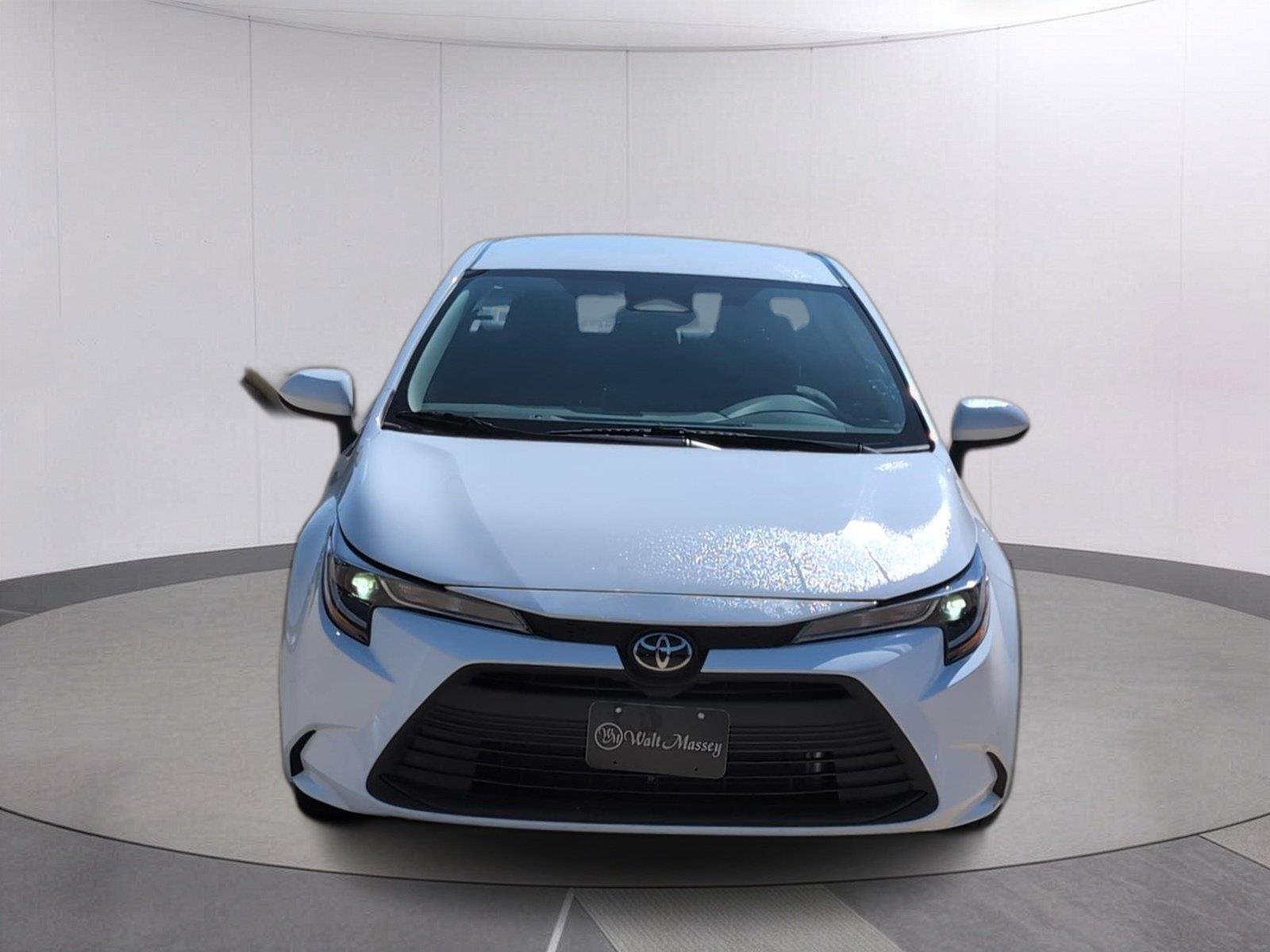 Used 2024 Ice Cap Toyota LE image 11