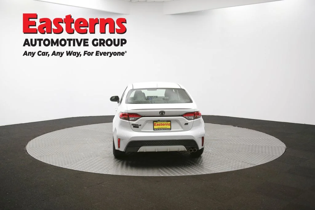 Used 2022 White Toyota SE image 35