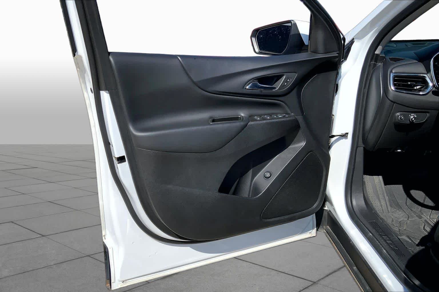 Used 2023 Summit White Chevrolet LT image 21