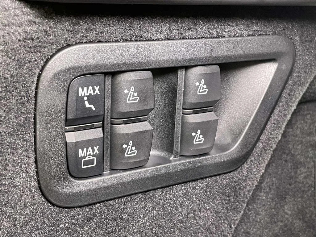 New 2027 Gray BMW xDrive40i image 20