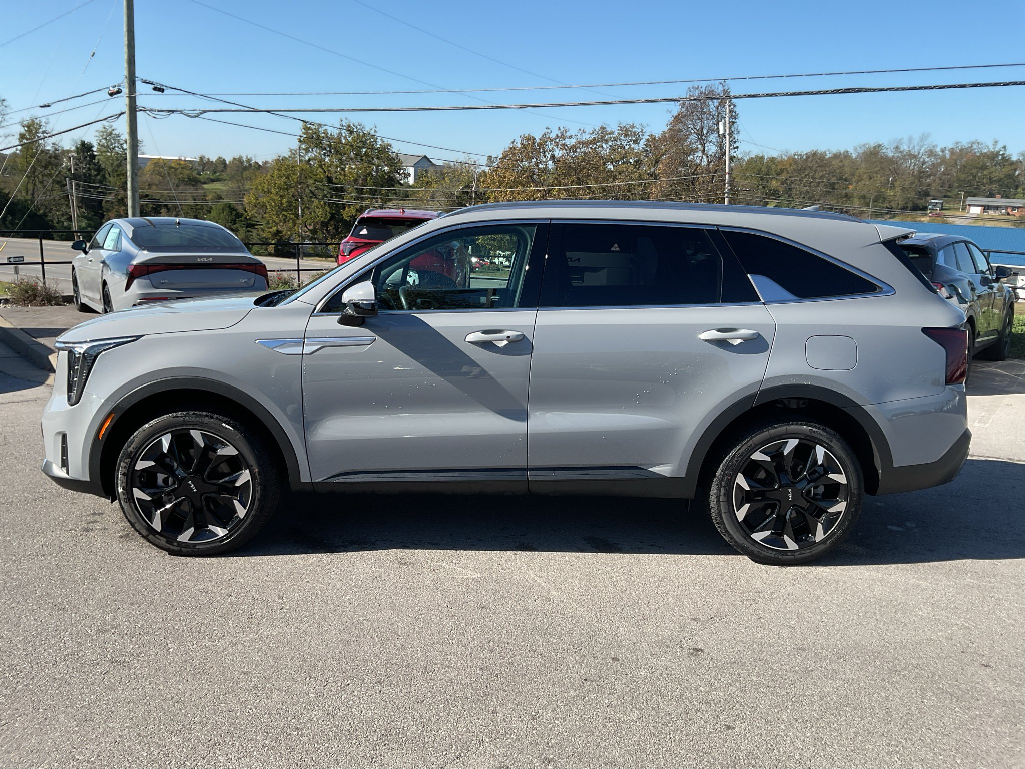 Used 2026 Wolf Gray Kia EX image 6