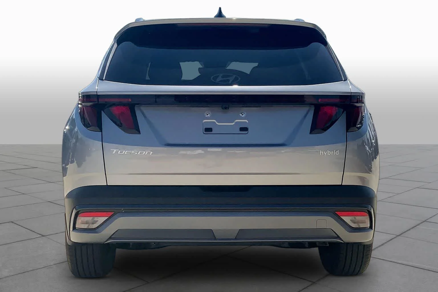 New 2026 Shimmering Silver Hyundai SEL image 4