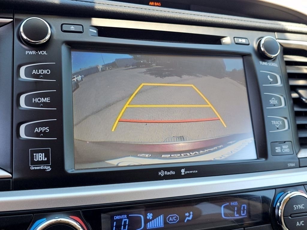 Used 2015 Mica Toyota Limited Platinum image 12