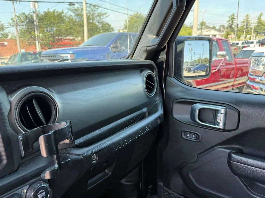 Used 2022 Black Jeep Willys image 23