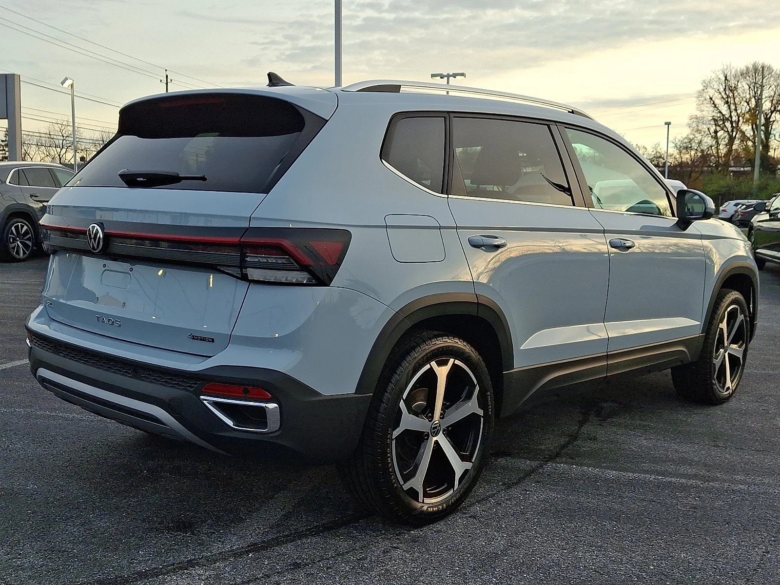 2026 Volkswagen Taos SEL - Photo 5