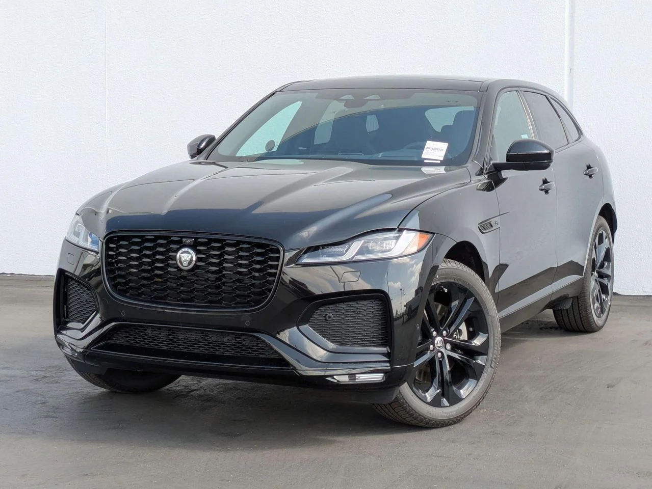 2026 Jaguar F-PACE P250 R-Dynamic S's photo