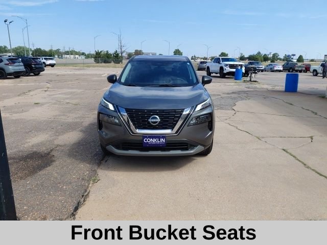 Used 2023 Gray Nissan S image 10