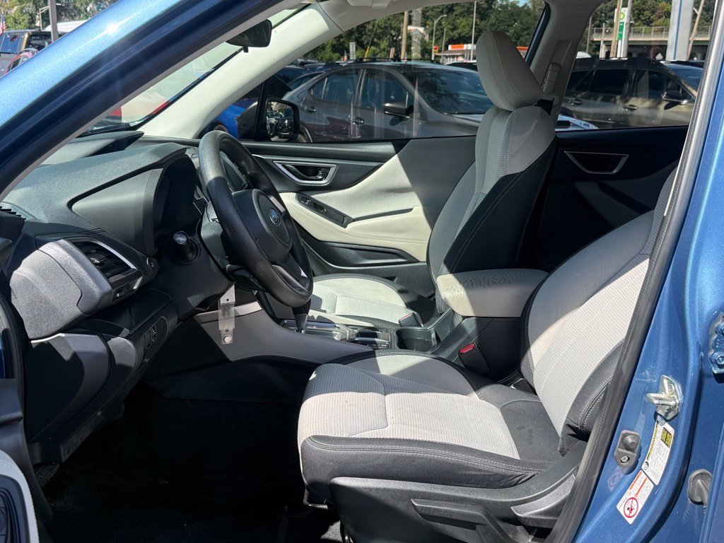 Used 2019 Horizon Blue Pearl Subaru Base image 18