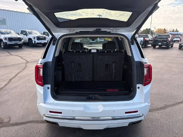 Used 2022 WHITE FROST TRICOAT GMC Denali image 28