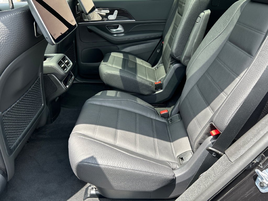 New 2026 Obsidian Black Metallic Mercedes-Benz GLS 450 image 65