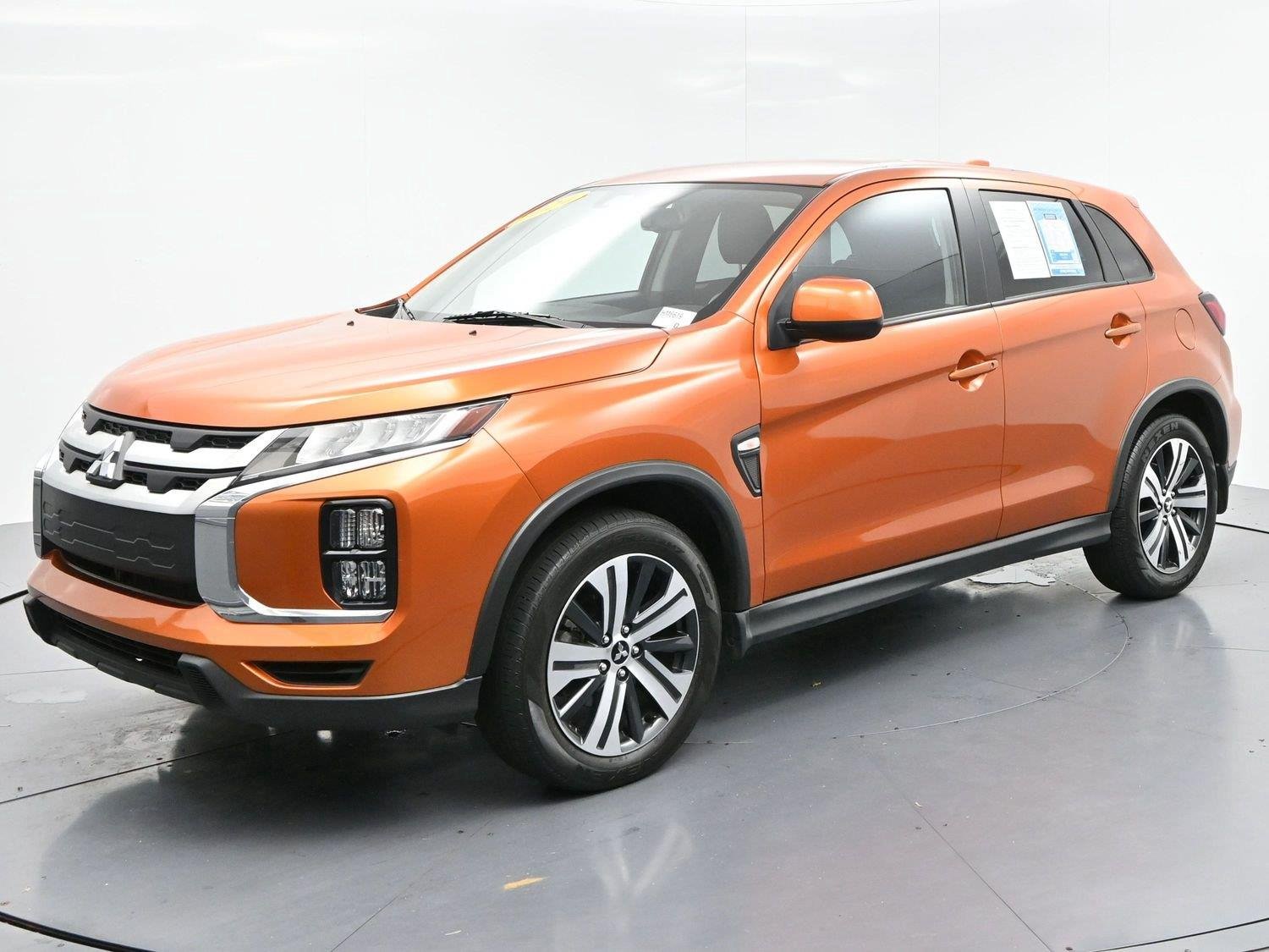 Used 2024 Sunshine Orange Metallic Mitsubishi ES image 3