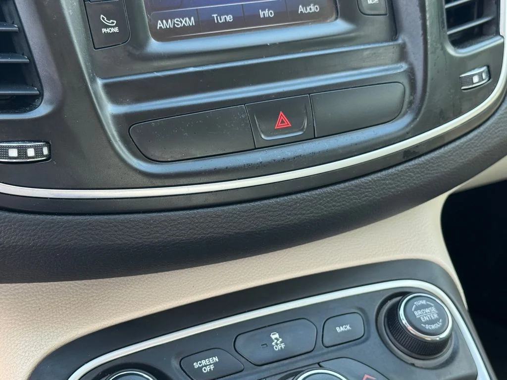 Used 2015 Gray Chrysler C image 24