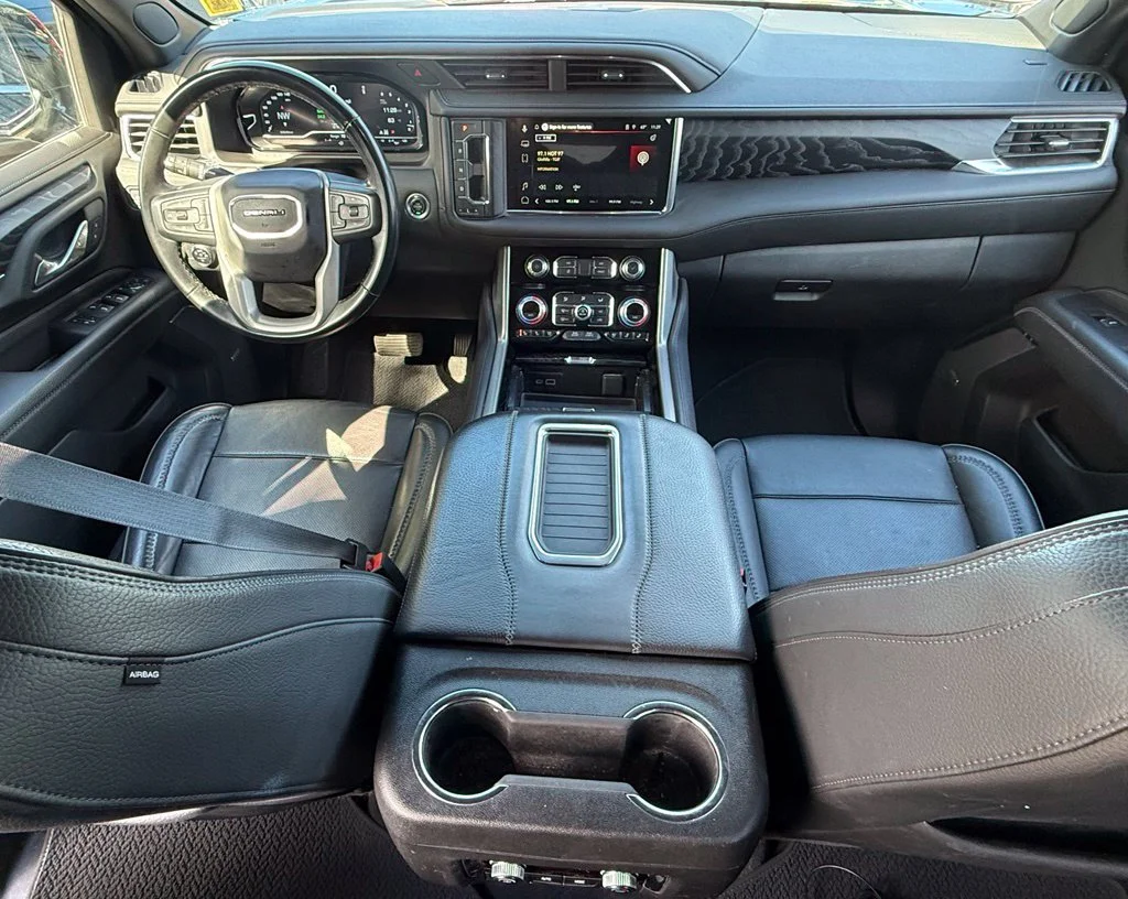 Used 2024 Onyx Black GMC Denali image 25