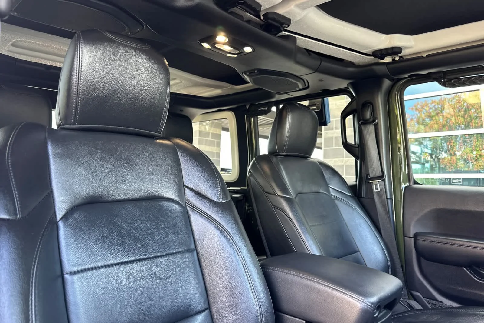 Certified Used 2021 Sarge Green Clearcoat Jeep Unlimited Sahara Altitude image 17