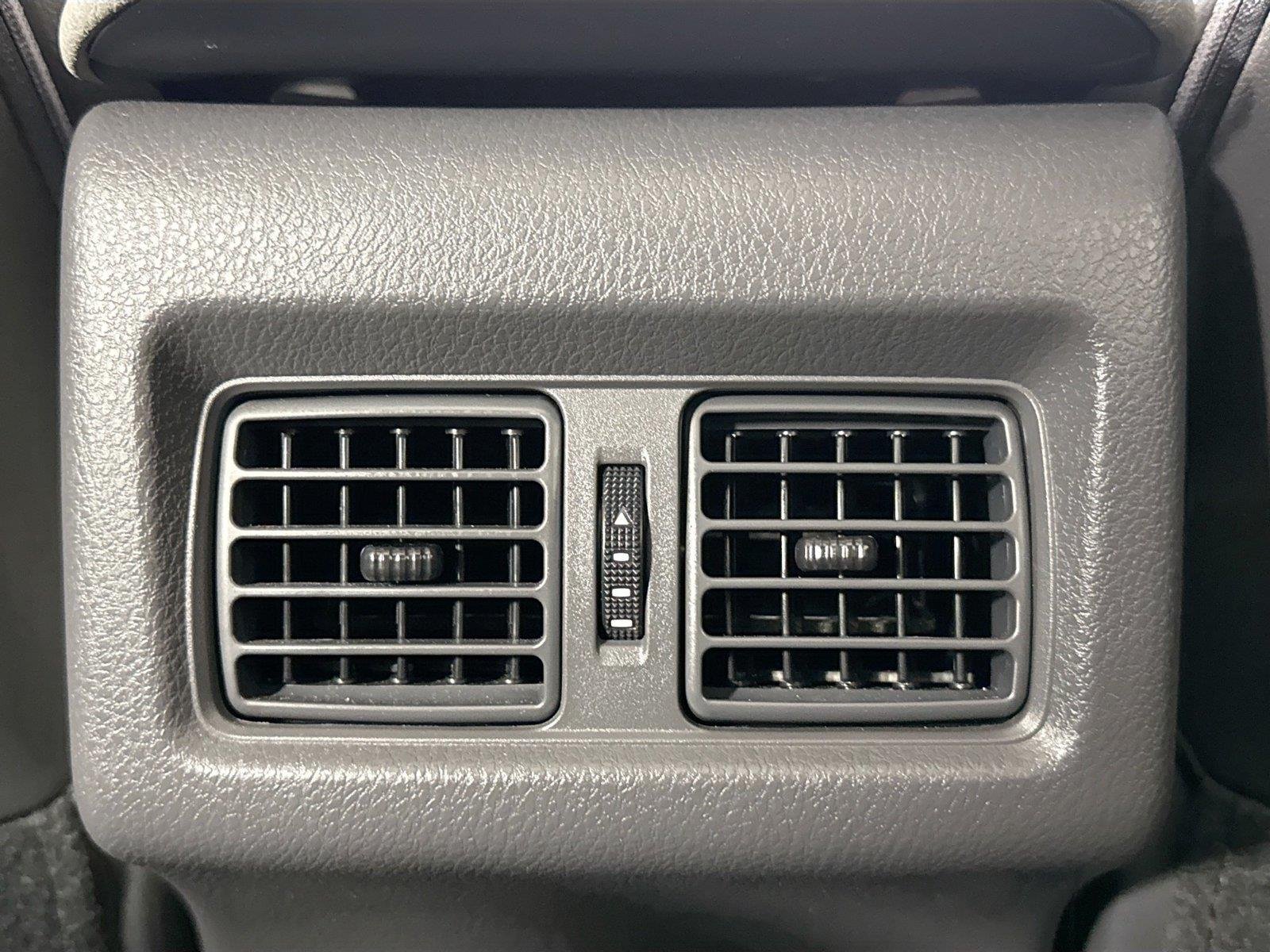 Used 2018 Predawn Gray Mica Toyota XLE image 36