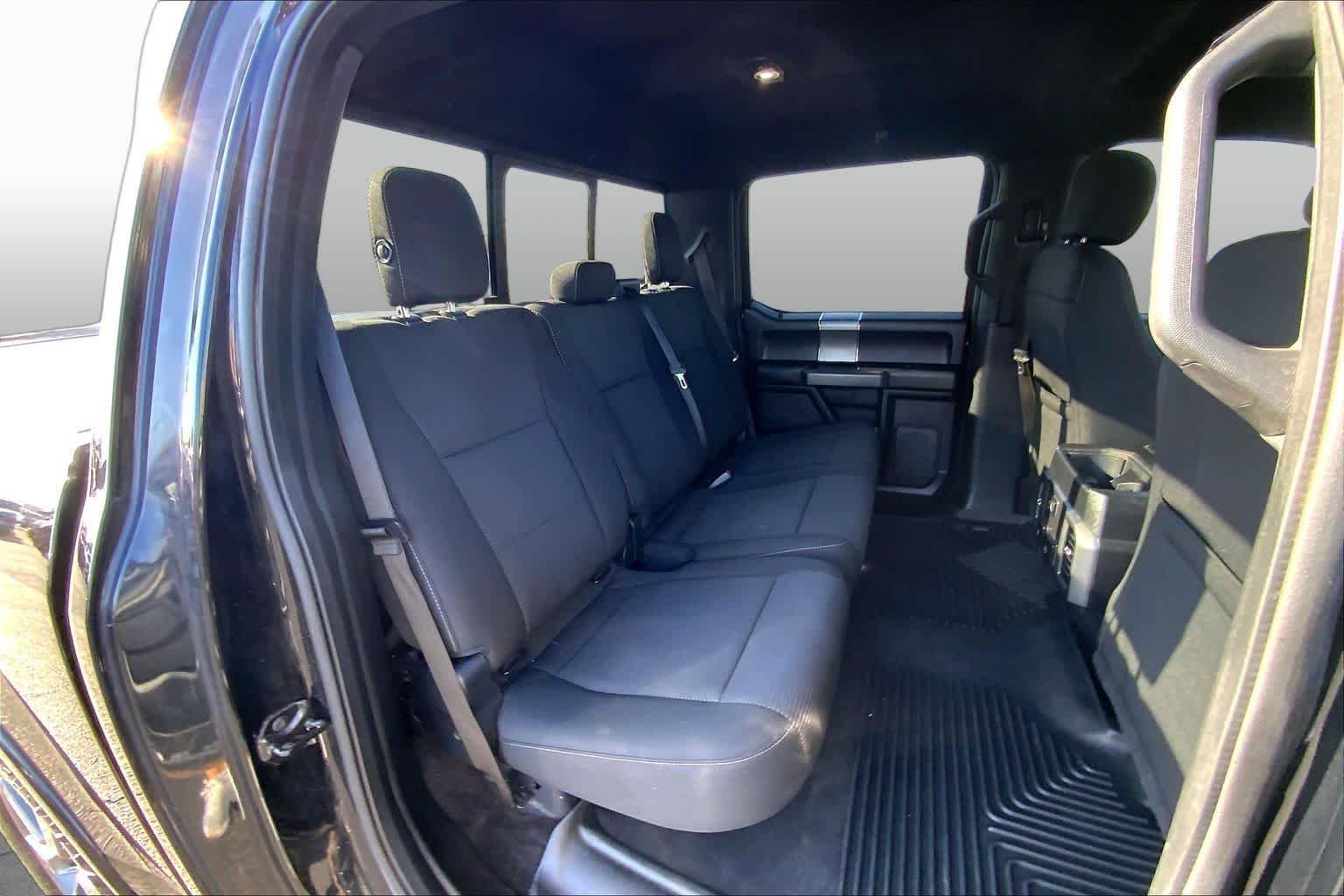 Used 2017 Shadow Black Ford XLT image 20