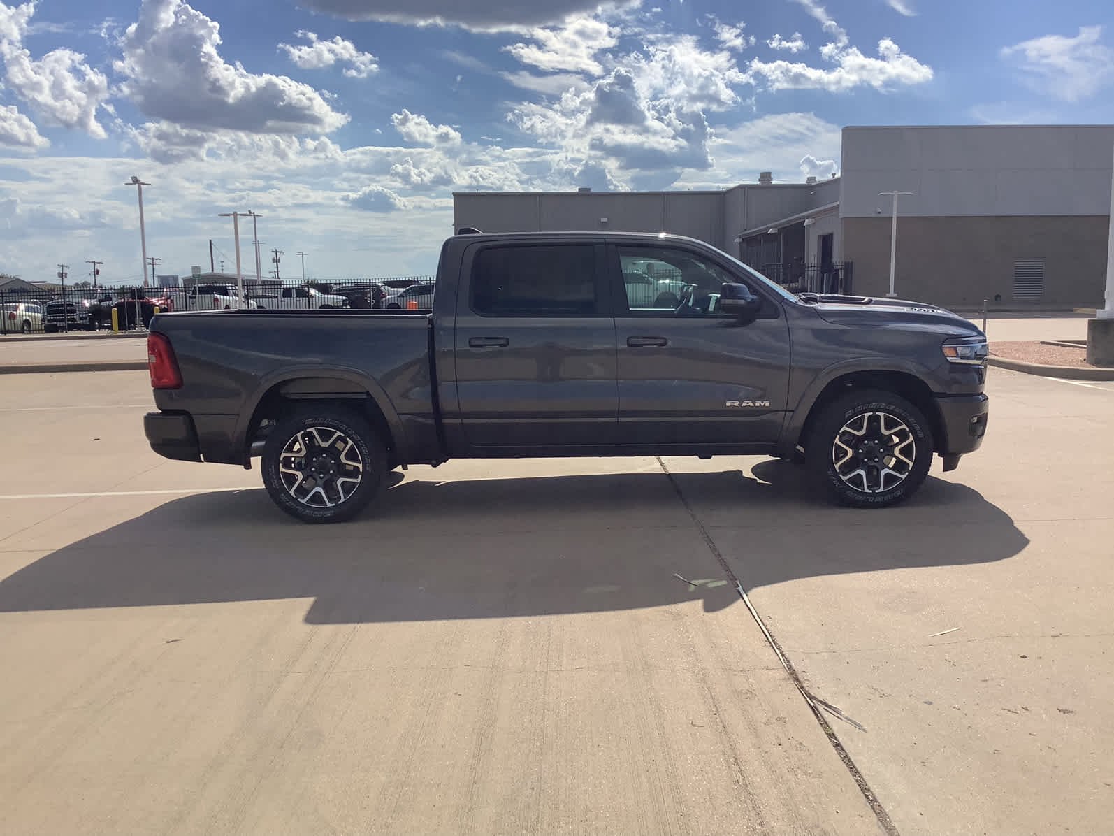 2026 RAM 1500 Laramie - Photo 5