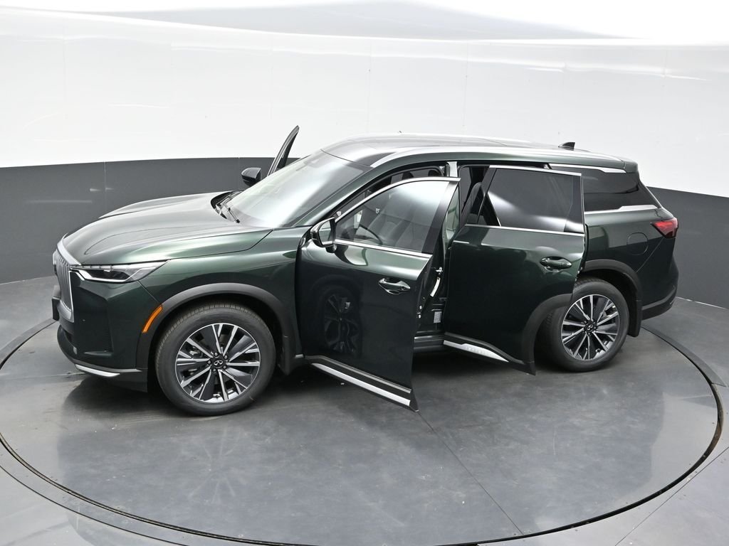 New 2026 Green INFINITI LUXE image 41