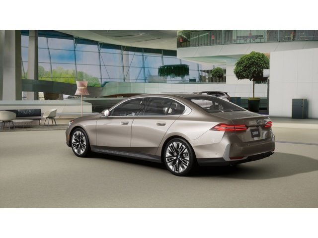 New 2027 Oxide Grey Metallic BMW  image 2