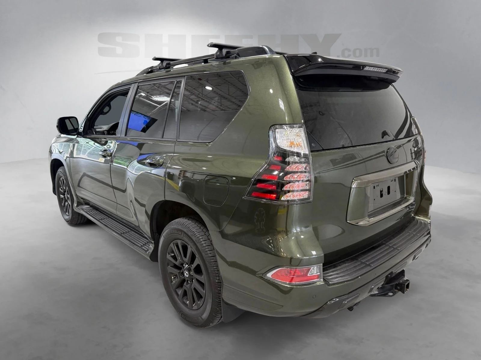 Used 2023 Green Lexus 460 image 6