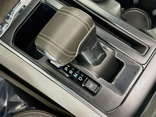 New 2026 Star White Metallic Tri-Coat Ford Platinum® image 17