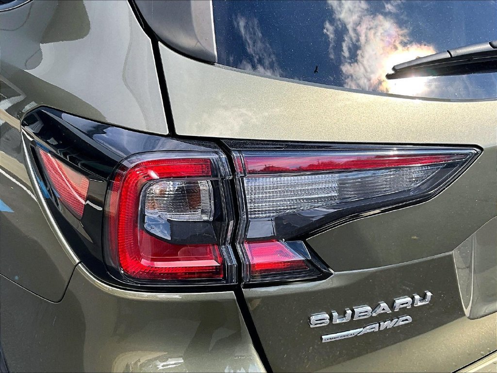 Used 2023 Brown Subaru Premium image 26