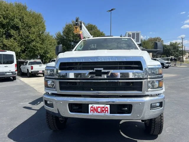 New 2024 Summit White Chevrolet Work Truck image 4