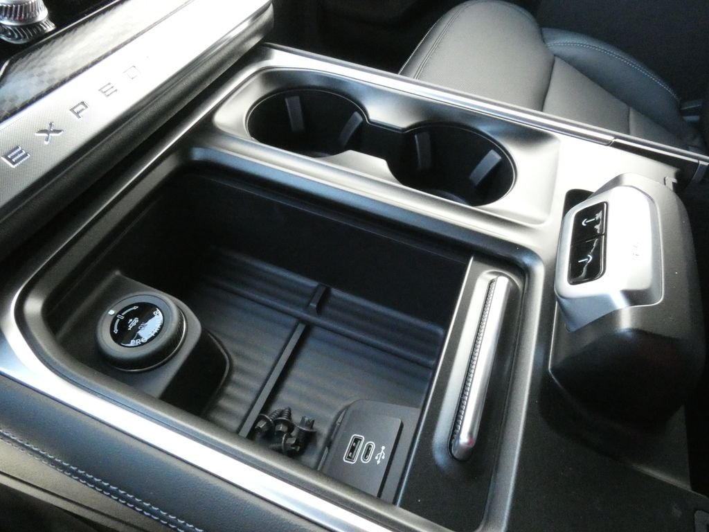 New 2026 Marsh Gray Ford Platinum® image 32