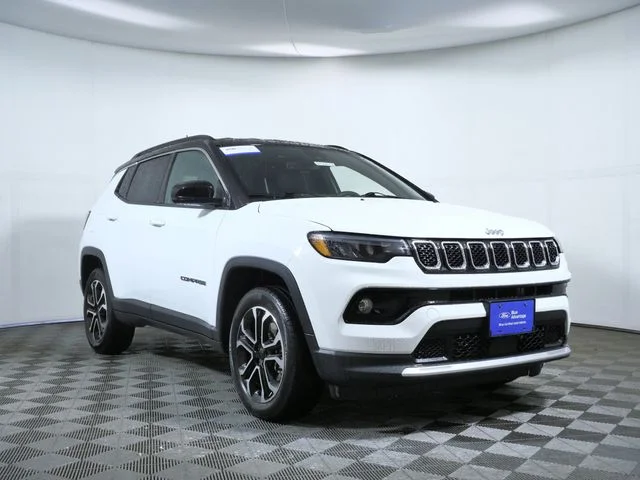 2023 Jeep Compass Limited 4X4's photo