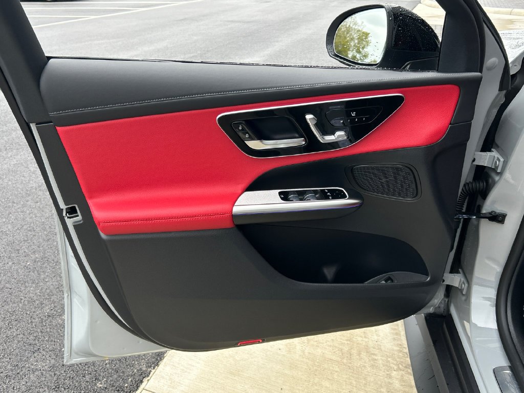 New 2027 MANUFAKTUR Alpine Grey Mercedes-Benz GLC 300 image 10