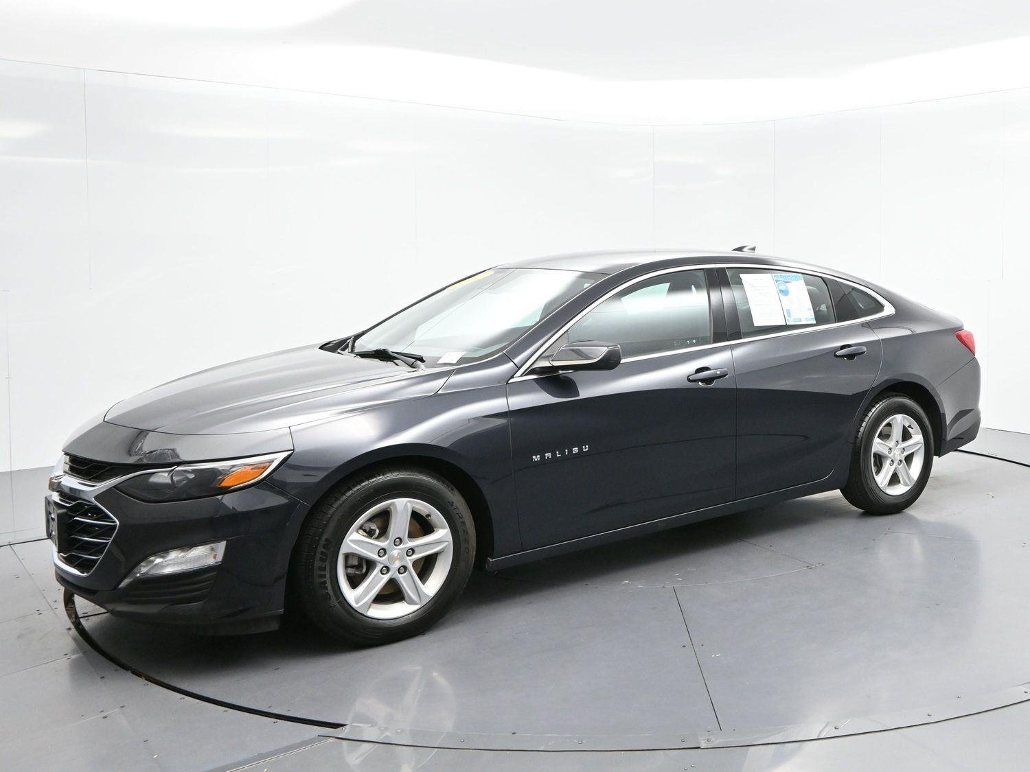 Used 2023 Dark Ash Metallic Chevrolet LT image 4