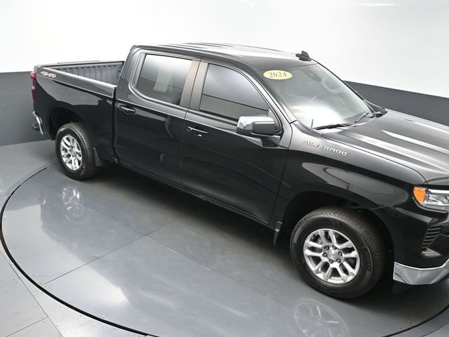 Used 2024 Black Chevrolet LT image 37