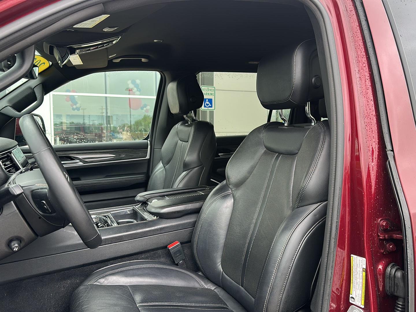 Used 2022 Velvet Red Pearlcoat Jeep Series II image 13