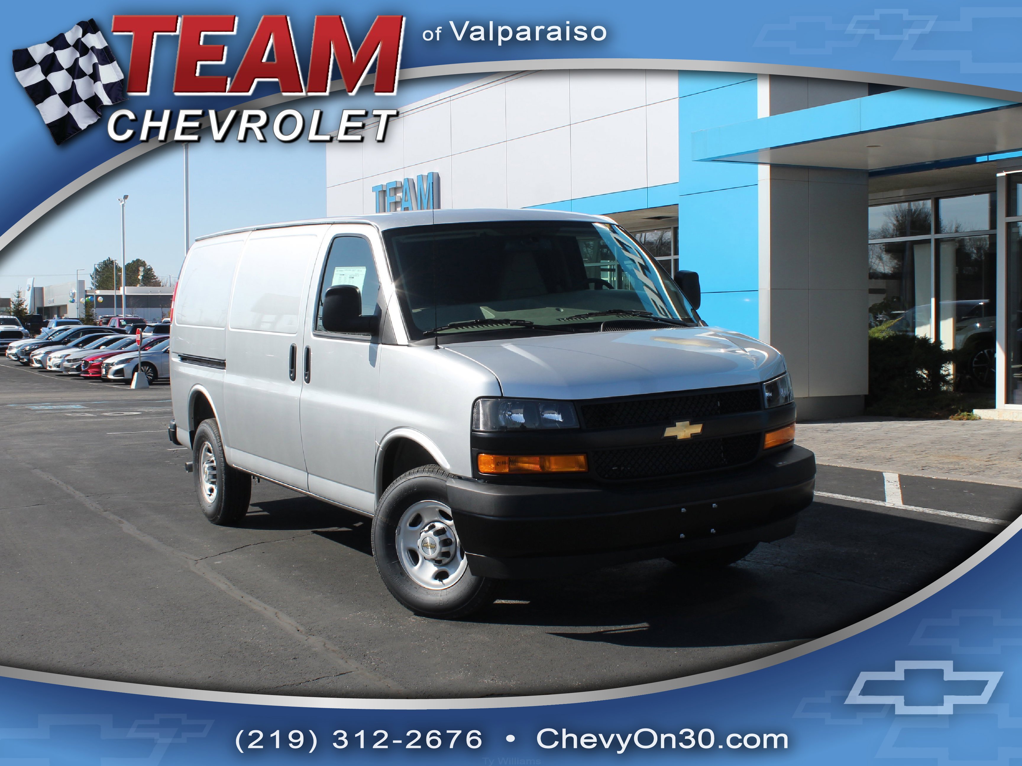Silver Ice Metallic 2026 Chevrolet Express Cargo 2500 RWD Van Rear-Wheel Drive