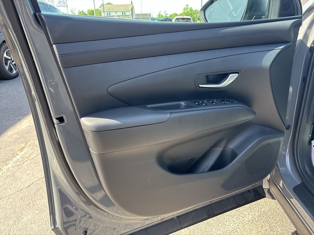 Certified Used 2025 Gray Hyundai SEL Convenience image 15