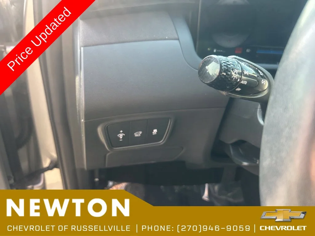 Used 2024 Shimmering Silver Hyundai Limited image 7