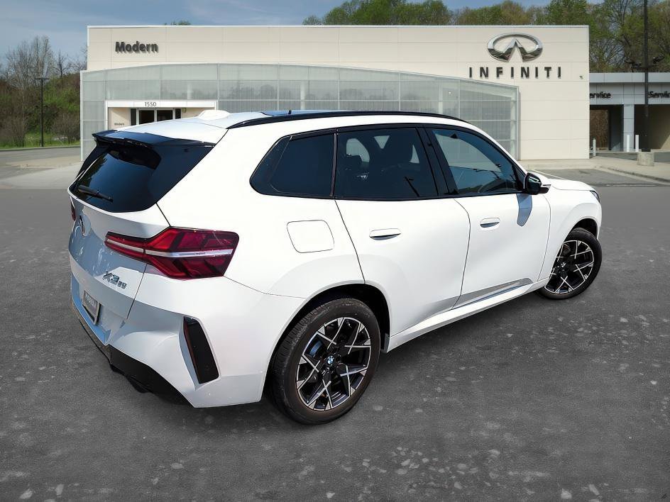 Used 2026 Alpine White BMW 30 xDrive image 4