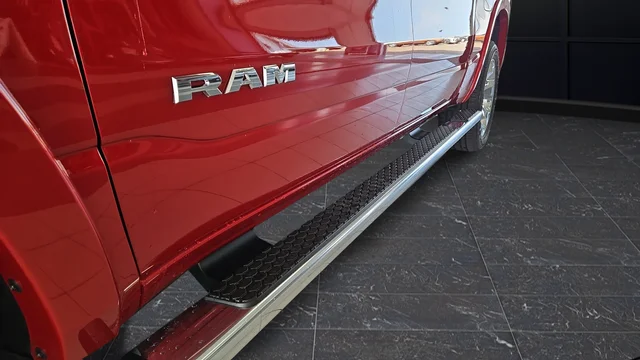New 2026 Molten Red Pearl-Coat Exterior Paint RAM Big Horn/Lone Star image 43
