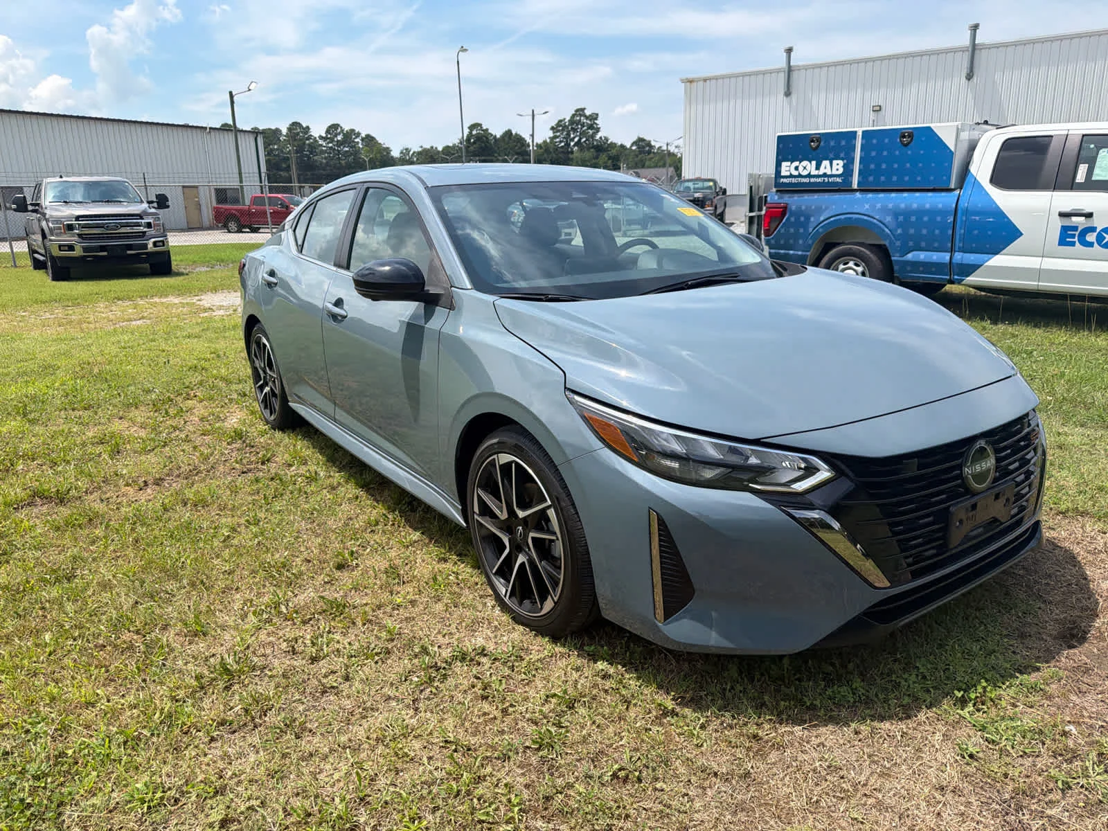 Certified Used 2024 Atlantic Gray Metallic Nissan SR image 4