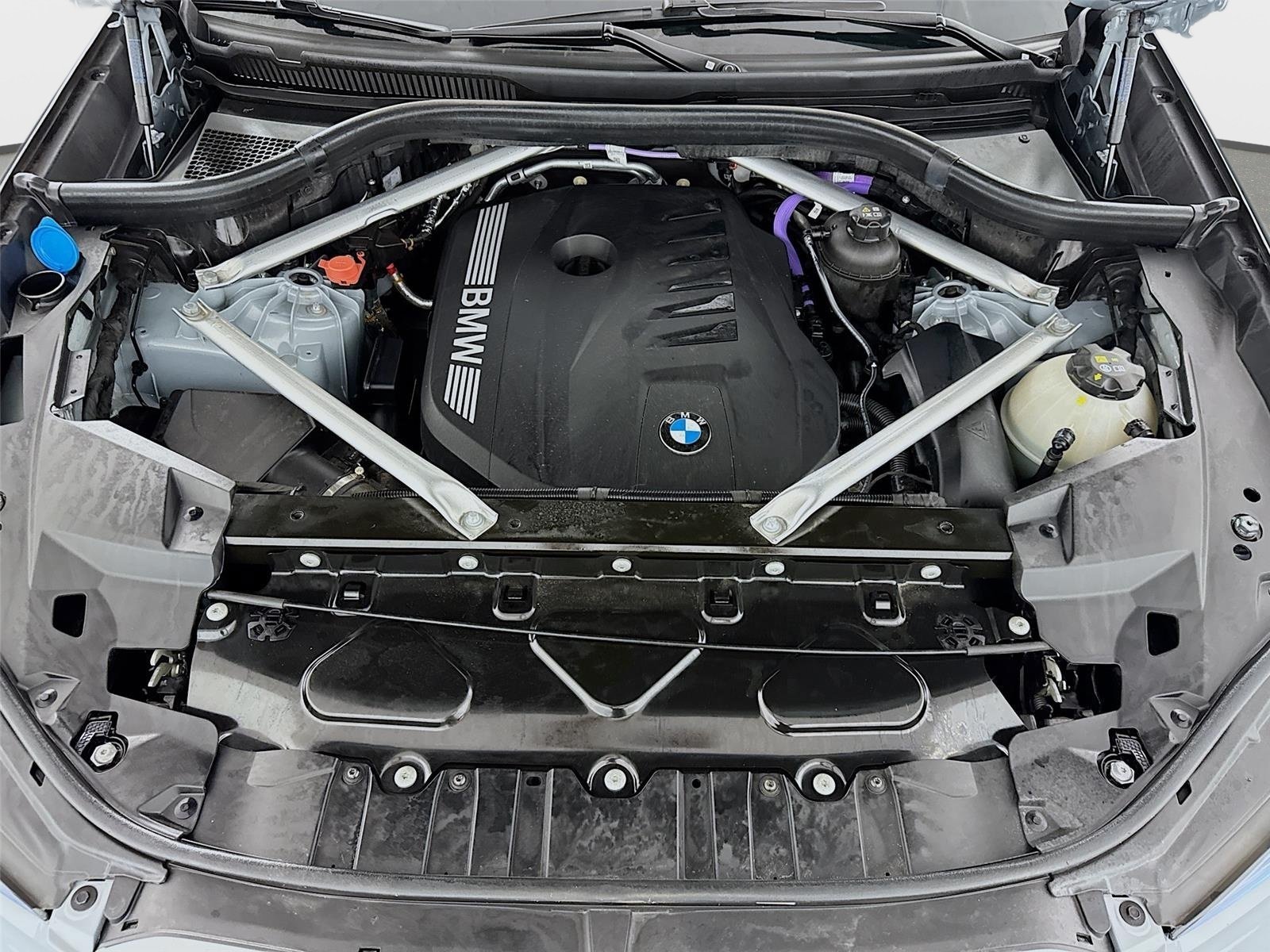 Used 2025 Gray Metallic BMW xDrive40i image 32