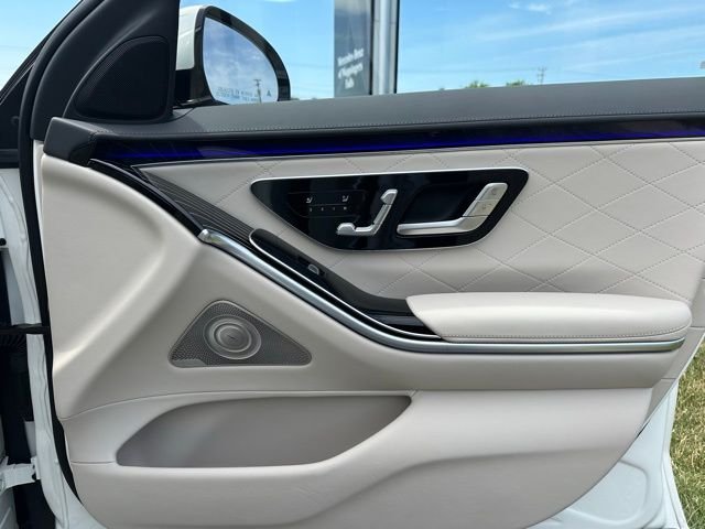 Certified Used 2023 White Mercedes-Benz S 580 image 28