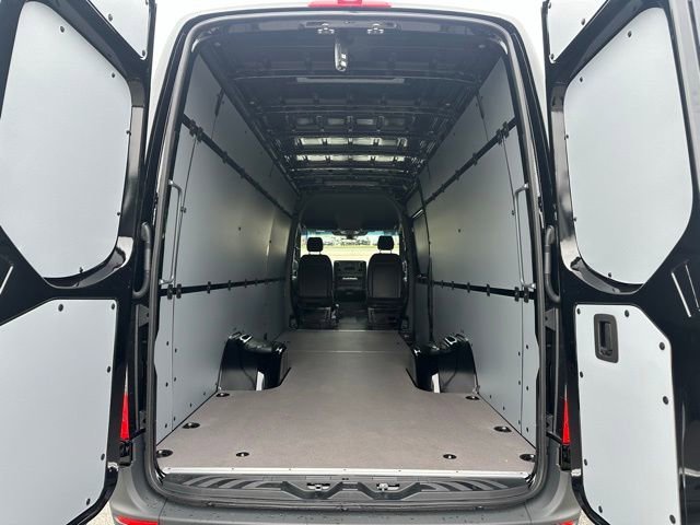 New 2026 Jet Black Mercedes-Benz 4500 image 72