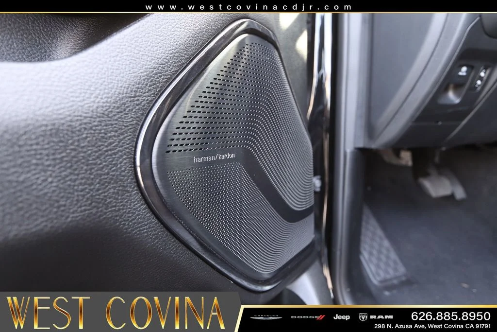 New 2025 Diamond Black Crystal Pearl-Coat Exterior Paint RAM Limited image 24