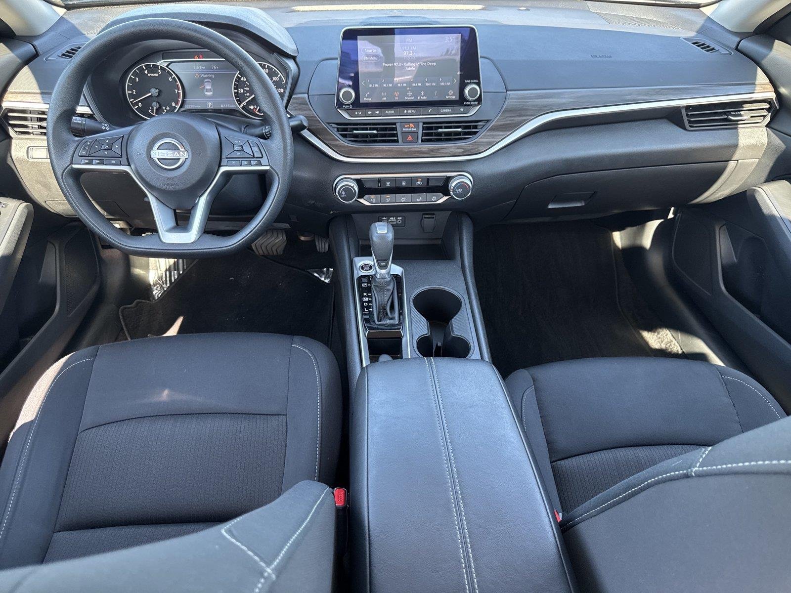 Used 2025 Super Black Nissan SV image 13