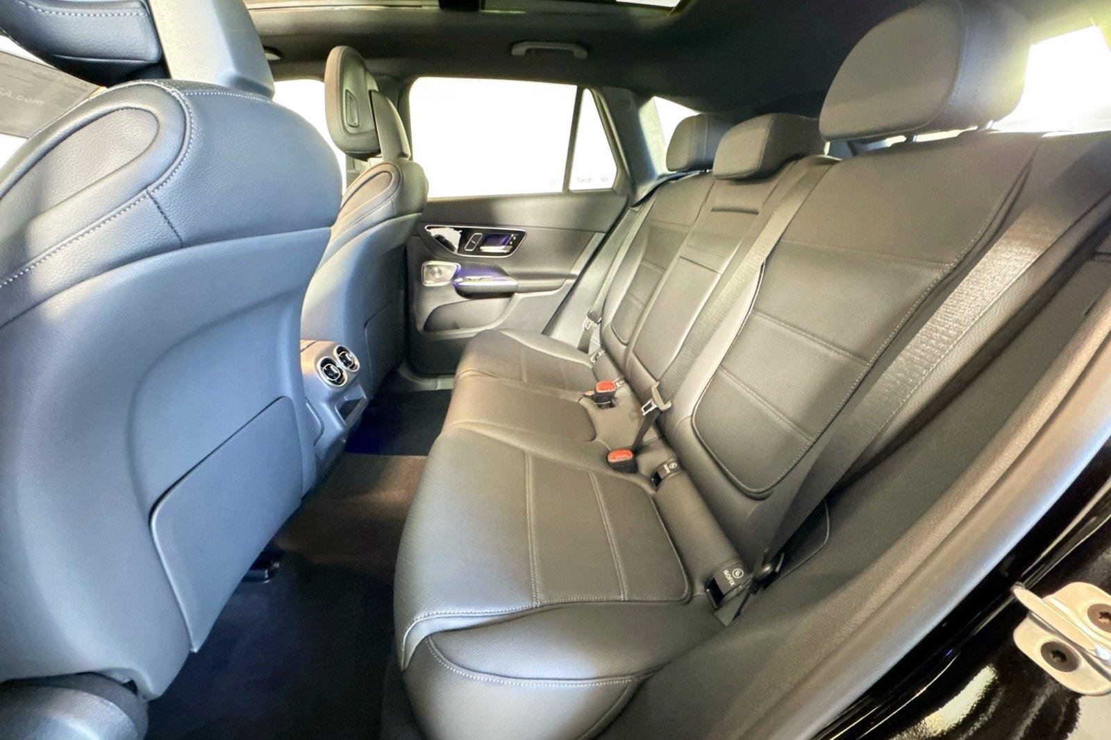 New 2026 Obsidian Black Metallic Mercedes-Benz GLC 300 image 22
